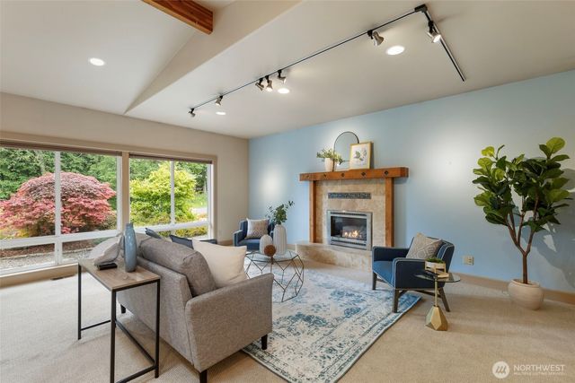 382 Windship Drive, Port Townsend, WA 98368
