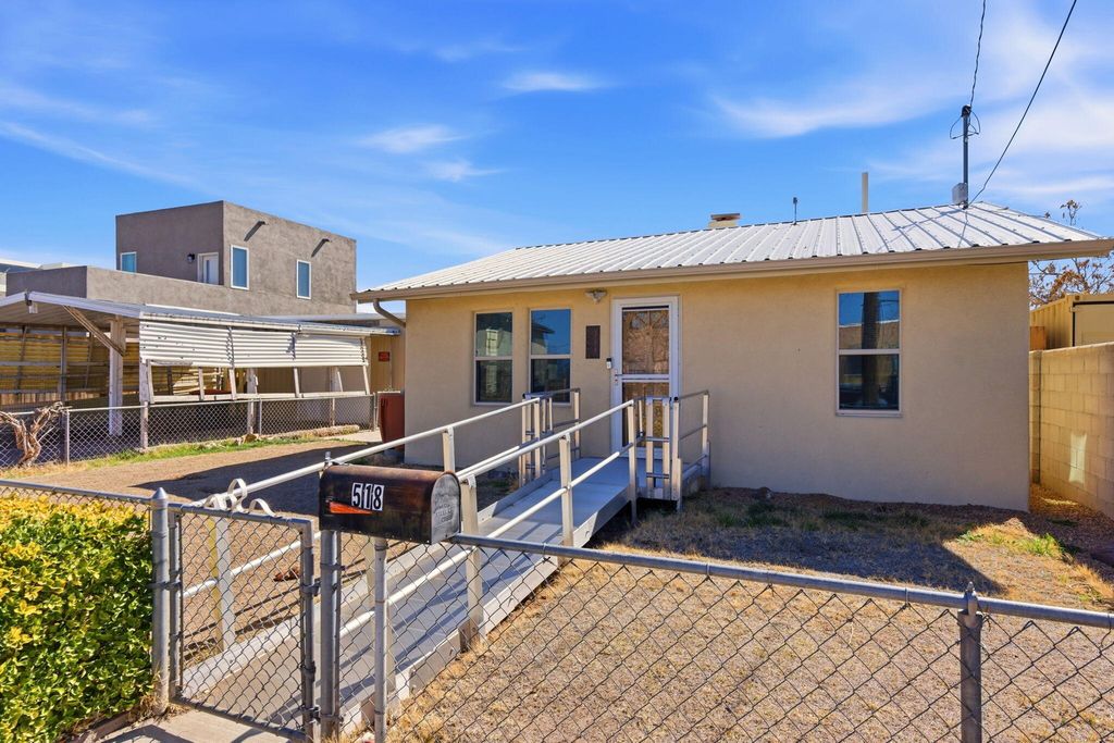 Image 1 of property listing at 518 Kinley Avenue NW, Albuquerque, NM 87102