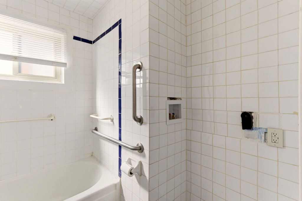 Image 26 of property listing at 518 Kinley Avenue NW, Albuquerque, NM 87102