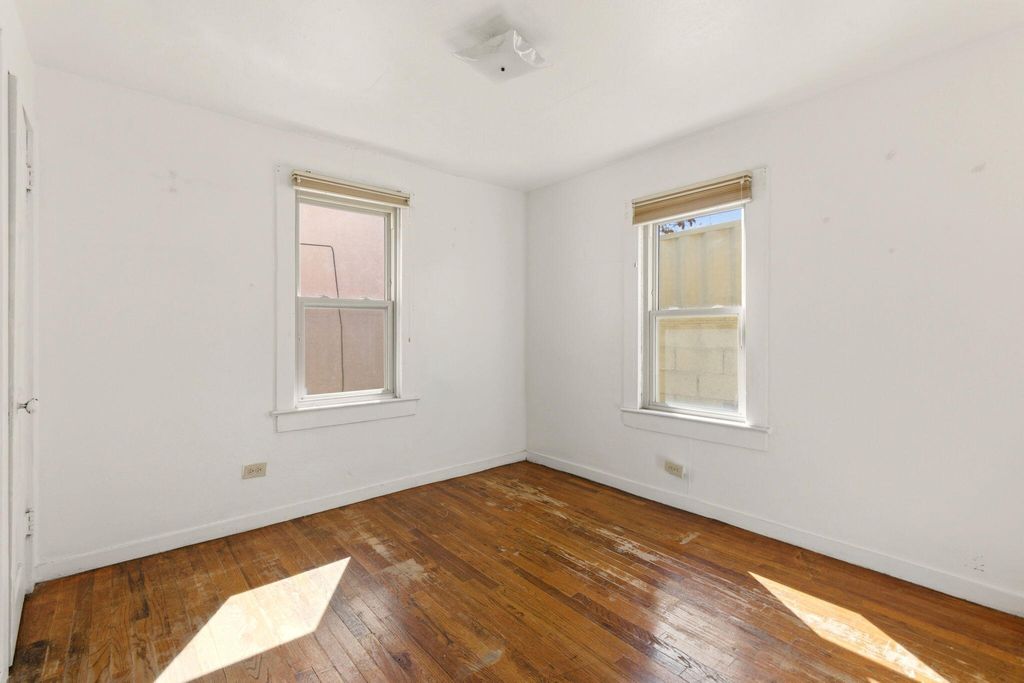 Image 27 of property listing at 518 Kinley Avenue NW, Albuquerque, NM 87102