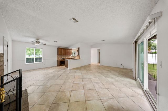 1120 Shasta Ave, Modesto, CA 95358