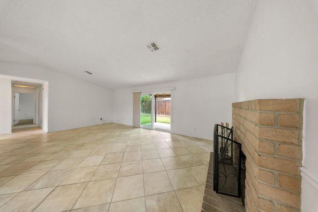 1120 Shasta Ave, Modesto, CA 95358