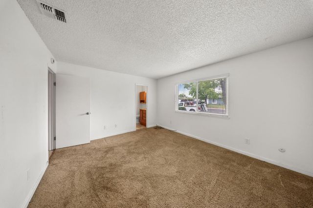 1120 Shasta Ave, Modesto, CA 95358