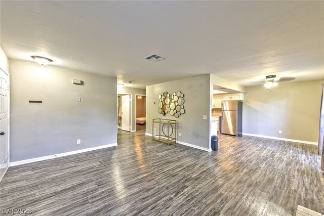 6617 West Tropicana Avenue 101, Las Vegas, NV 89103