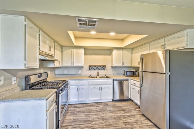 6617 West Tropicana Avenue 101, Las Vegas, NV 89103