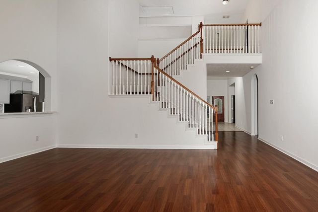 46 S April Mist Circle, Conroe, TX 77385