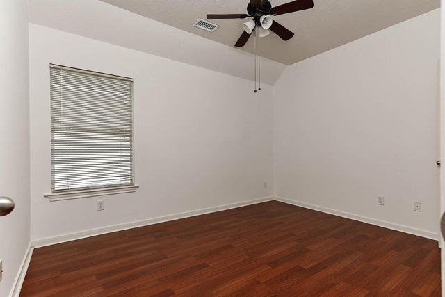 46 S April Mist Circle, Conroe, TX 77385