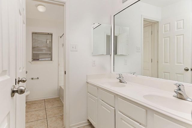 46 S April Mist Circle, Conroe, TX 77385