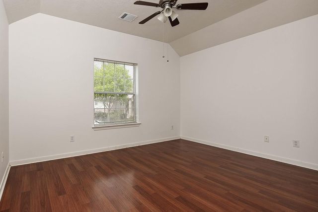 46 S April Mist Circle, Conroe, TX 77385