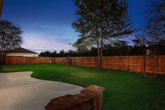 46 S April Mist Circle, Conroe, TX 77385