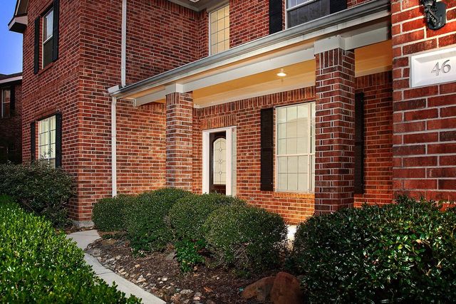 46 S April Mist Circle, Conroe, TX 77385