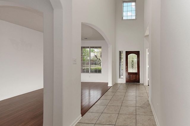 46 S April Mist Circle, Conroe, TX 77385