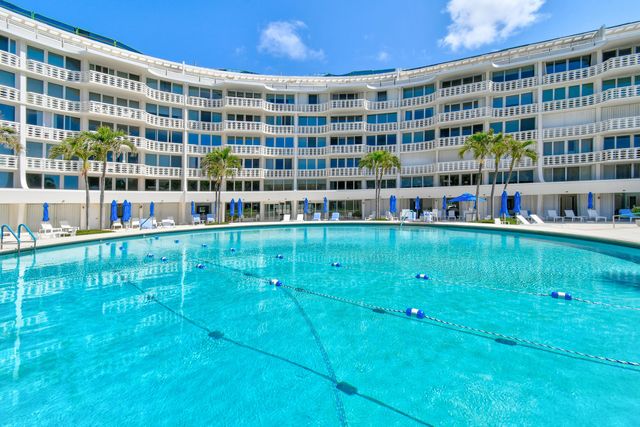 100 Sunrise Avenue 308, Palm Beach, FL 33480