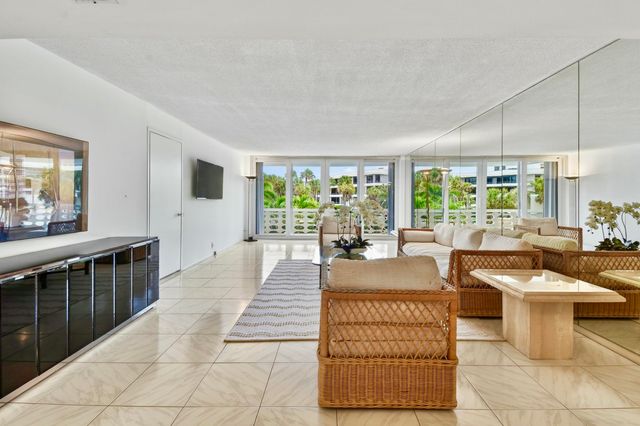 100 Sunrise Avenue 308, Palm Beach, FL 33480