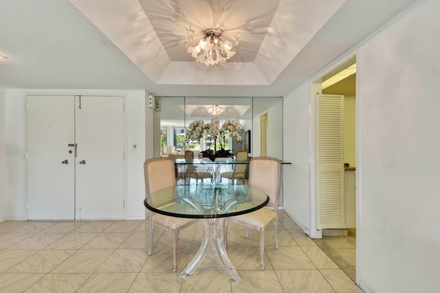 100 Sunrise Avenue 308, Palm Beach, FL 33480