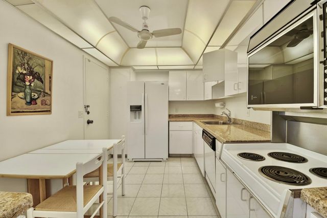 100 Sunrise Avenue 308, Palm Beach, FL 33480