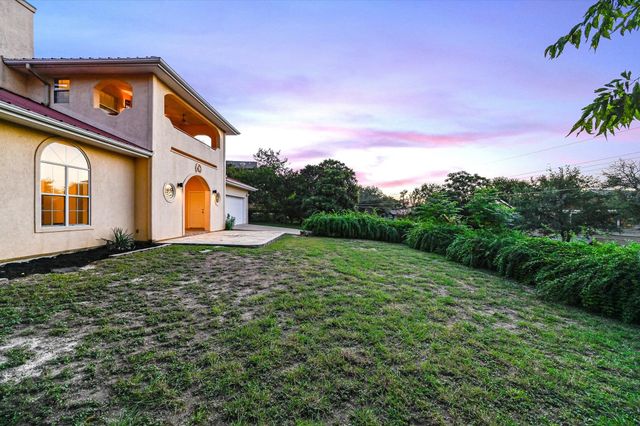 2405 Bahama RD, Austin, TX 78733