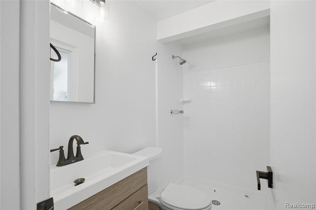 46182 Bartlett Drive, Canton, MI 48187