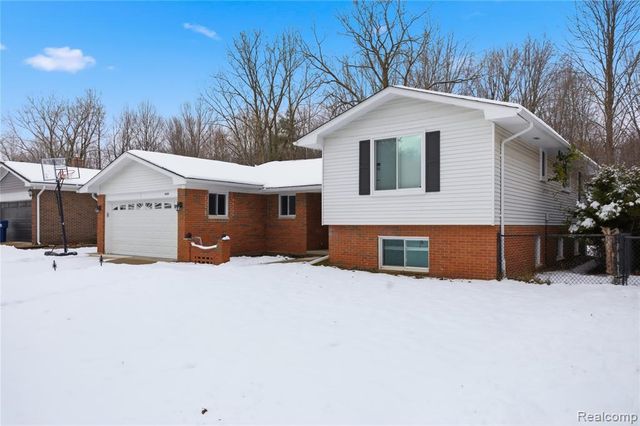 46182 Bartlett Drive, Canton, MI 48187