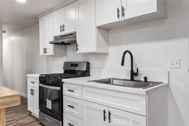 306 Kings Lane, Bakersfield, CA 93308