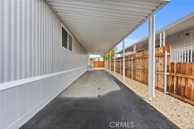 306 Kings Lane, Bakersfield, CA 93308