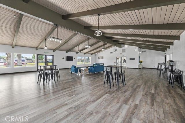 306 Kings Lane, Bakersfield, CA 93308