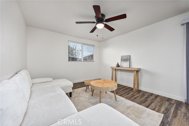 306 Kings Lane, Bakersfield, CA 93308