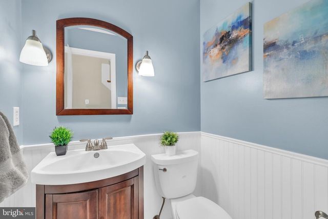 6762 BRONZE POST RD, Centreville, VA 20121