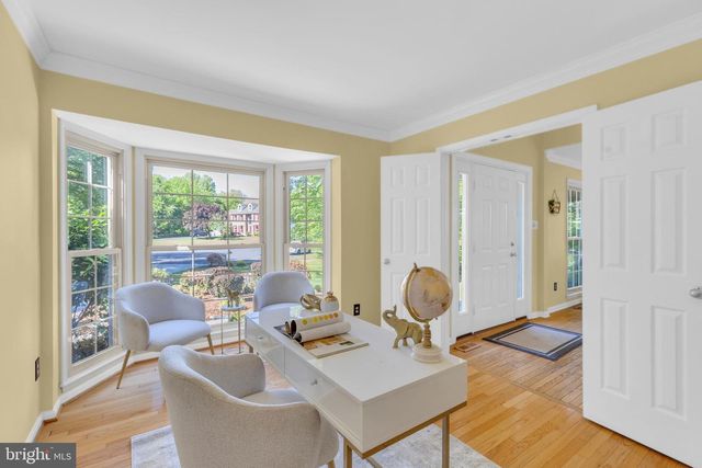 6762 BRONZE POST RD, Centreville, VA 20121