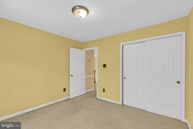 6762 BRONZE POST RD, Centreville, VA 20121