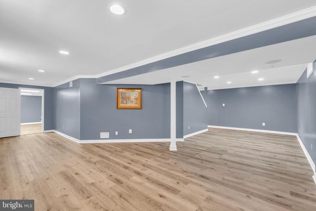 6762 BRONZE POST RD, Centreville, VA 20121