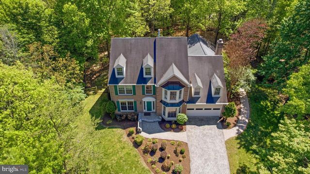 6762 BRONZE POST RD, Centreville, VA 20121