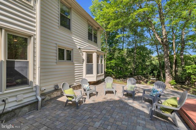 6762 BRONZE POST RD, Centreville, VA 20121