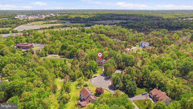 6762 BRONZE POST RD, Centreville, VA 20121