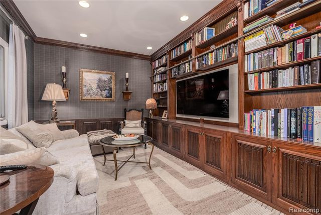 4054 Cranbrook Court, Bloomfield Hills, MI 48301