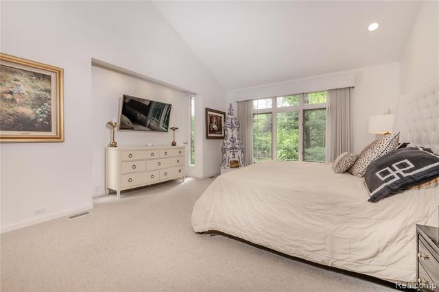 4054 Cranbrook Court, Bloomfield Hills, MI 48301