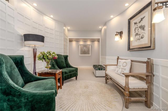 4054 Cranbrook Court, Bloomfield Hills, MI 48301