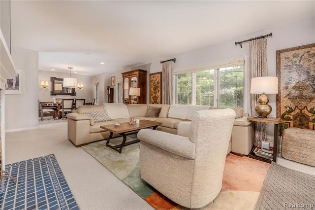 4054 Cranbrook Court, Bloomfield Hills, MI 48301