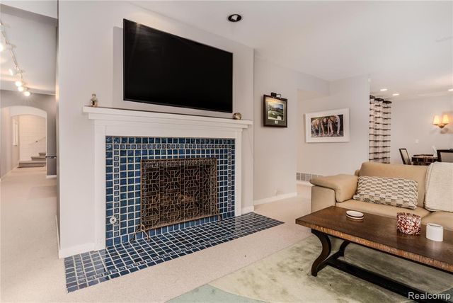 4054 Cranbrook Court, Bloomfield Hills, MI 48301