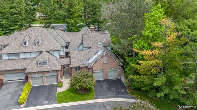 4054 Cranbrook Court, Bloomfield Hills, MI 48301