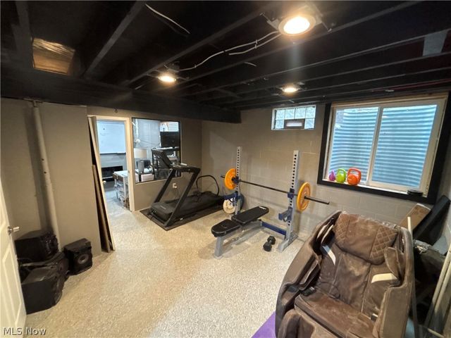 10380 Quarry Road, Amherst, OH 44001