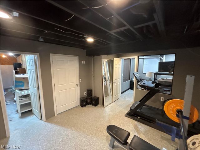 10380 Quarry Road, Amherst, OH 44001