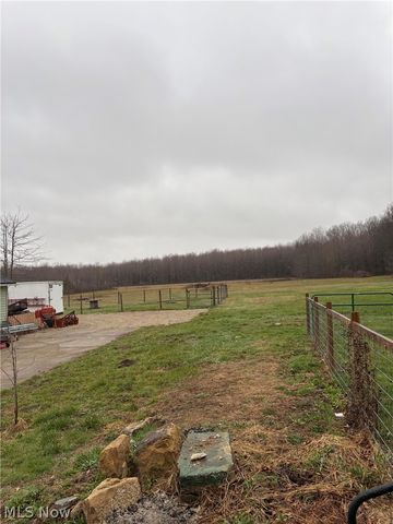 10380 Quarry Road, Amherst, OH 44001