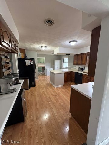 10380 Quarry Road, Amherst, OH 44001