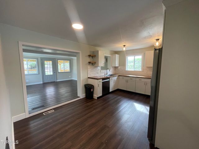 3068 Carrollwood Heights Road, Kingsport, TN 37660