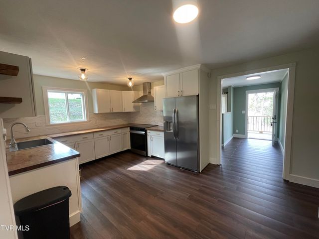 3068 Carrollwood Heights Road, Kingsport, TN 37660