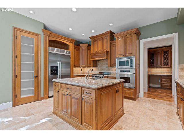 12320 Nw SARGENT Ln, Portland, OR 97231