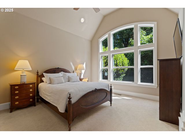 12320 Nw SARGENT Ln, Portland, OR 97231