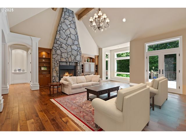 12320 Nw SARGENT Ln, Portland, OR 97231