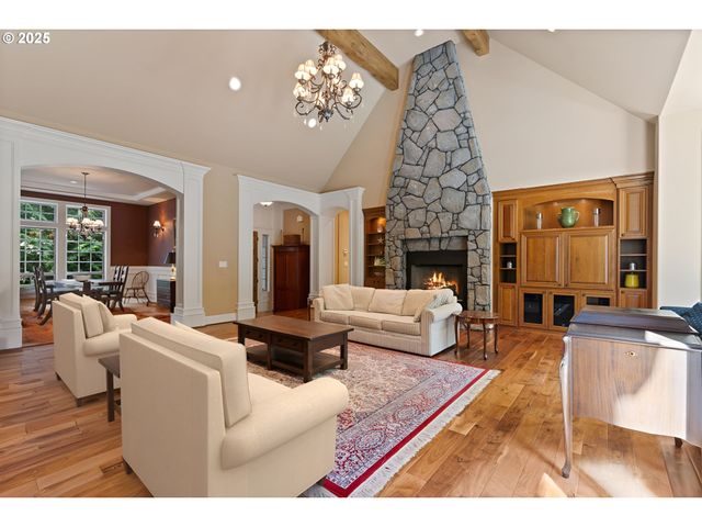 12320 Nw SARGENT Ln, Portland, OR 97231